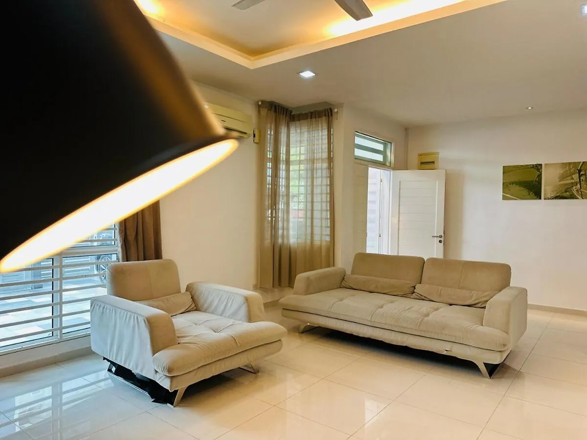 빌라 Shamrock Bay Haven 5Br Homestay For 22Pax At B Ferringghi 바투 페링기 말레이시아