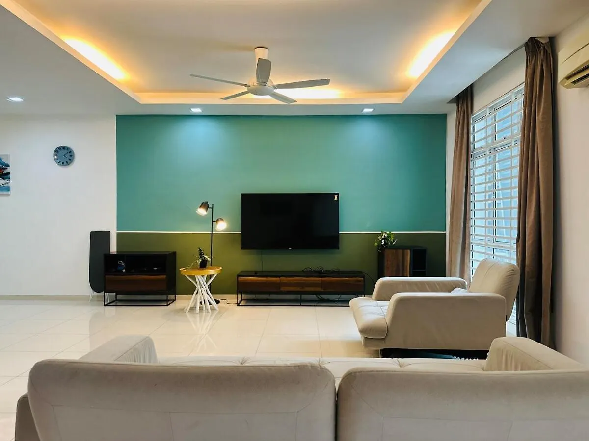 빌라 Shamrock Bay Haven 5Br Homestay For 22Pax At B Ferringghi 바투 페링기